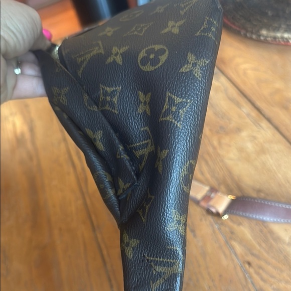 Rare Louis Vuitton Brown Monogram Bum Bag. - Picture 7 of 11